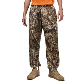 Męskie spodnie sportowe Air Jordan Brooklyn Fleece Realtree Pants Medium Olive - HV1862-222 Męskie spodnie sportowe Air Jordan Brooklyn Fleece Realtree Pants Medium Olive - HV1862-222