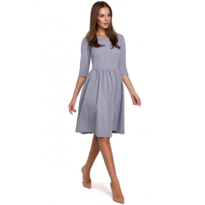 Damska dopasowana sukienka z zaznaczoną talią K010 szara - Moe