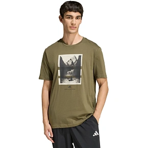 Koszulka męska adidas Outdoor Kayaking Graphic oliwkowa KB2540 pánské Koszulka męska adidas Outdoor Kayaking Graphic oliwkowa KB2540 pánské