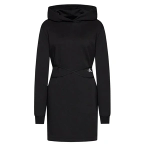 Sukienka Calvin Klein Jeans Regular Fit W J20J219928