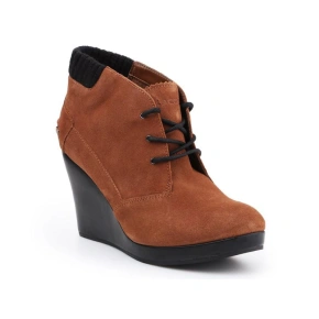 Buty lifestylowe Lacoste Leren 7-26SRW4204013