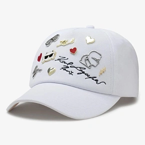 Czapka z daszkiem Karl Lagerfeld Charms Pins Strapback Biała - L4WH7608 Czapka z daszkiem Karl Lagerfeld Charms Pins Strapback Biała - L4WH7608
