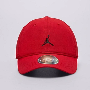 Czapka z daszkiem Air Jordan Jumpman Essential Gym Red Czerwona - 9A0724-R78 Czapka z daszkiem Air Jordan Jumpman Essential Gym Red Czerwona - 9A0724-R78