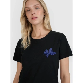 T-shirt regular z nadrukiem damski 4F 4FRSS25TTSHF2693-20S T-shirt regular z nadrukiem damski 4F 4FRSS25TTSHF2693-20S