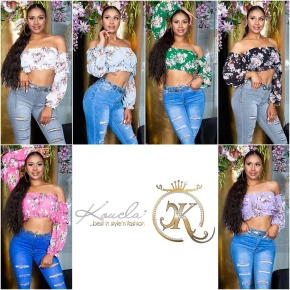 Seksowny damski top z falbankami Carmen T80149 różowy z kwiatowym wzorem - Style fashion