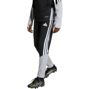 Buty dziecięce adidas Tiro 26 Competition Training czarny KA5134