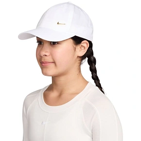 Czapka z daszkiem dla dzieci Nike Dri-Fit Club biała FB5064 101 Czapka z daszkiem dla dzieci Nike Dri-Fit Club biała FB5064 101