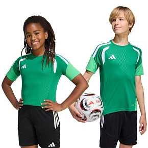 Dziecięca koszulka treningowa adidas Tiro 26 zielona KA7606 Dziecięca koszulka treningowa adidas Tiro 26 zielona KA7606