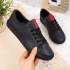 Skórzane sneakersy damskie W DD274687 - Big Star