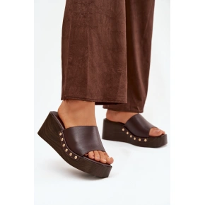 Dámské pantofle na platformě 78-200 Tmavě hnědá - Stephan Paris