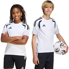 Dziecięca koszulka treningowa adidas Tiro 26 Competition biało-czarna KA7603 Dziecięca koszulka treningowa adidas Tiro 26 Competition biało-czarna KA7603