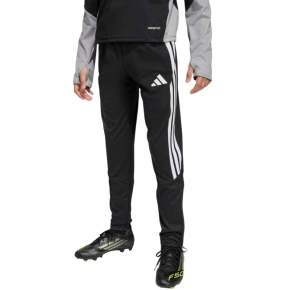 Dziecięce spodenki treningowe adidas Tiro 26 czarno-białe KA5133